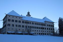 Schloss Hohenburg im Winter